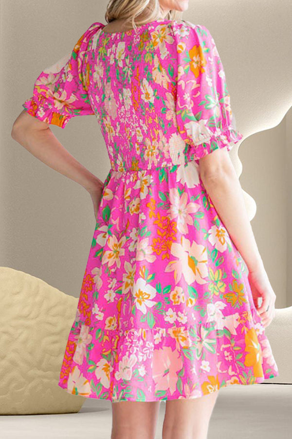 Cece Smocked Printed V-Neck Short Sleeve Dress