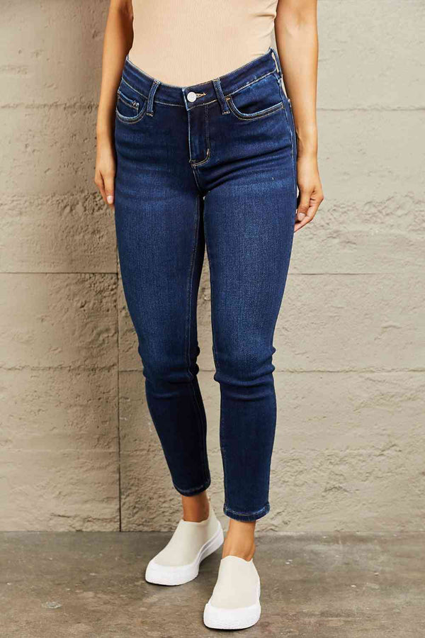 Hilda BAYEAS Mid Rise Slim Jeans