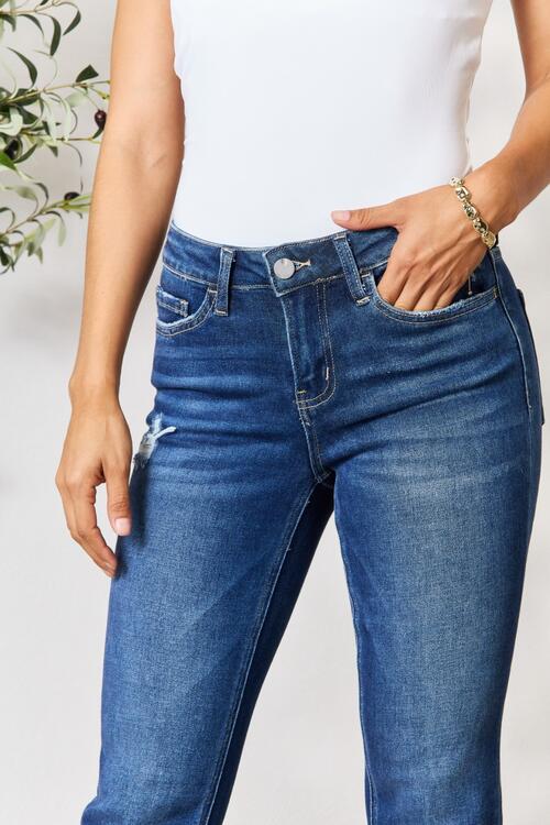 Betty BAYEAS Distressed Cropped Jeans
